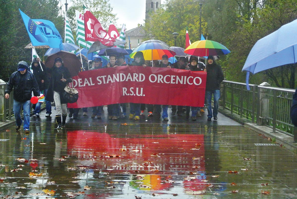 Ideal Standard – Lotte e speranze in una fabbrica del Friuli Occidentale